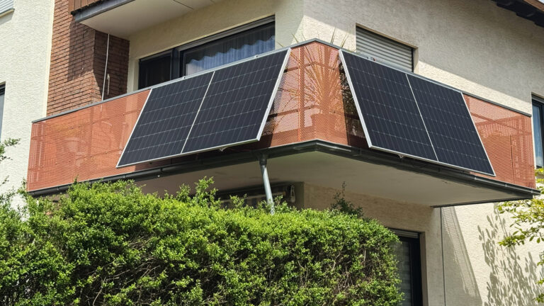 Balkonkraftwerk maximale Leistung: Was ist nach der neuen VDE-Norm noch erlaubt?