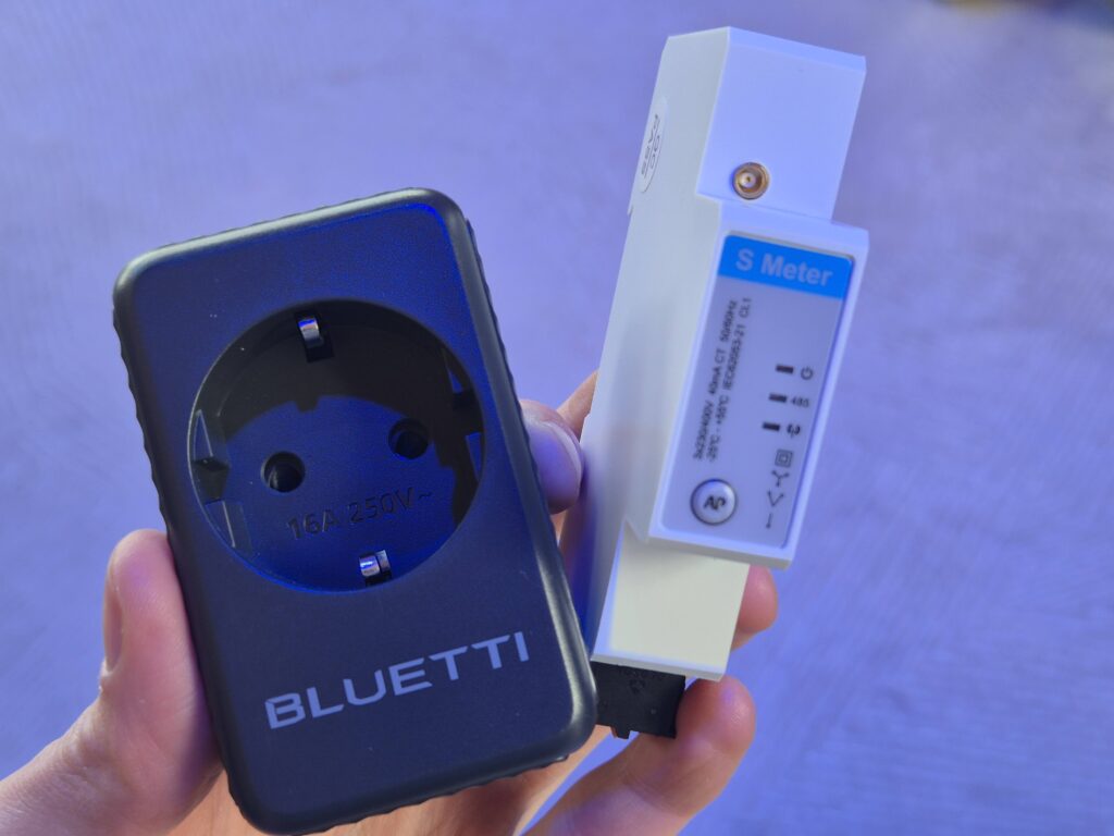 Die BLUETTI Speicher kommen auch mit Zubehör.