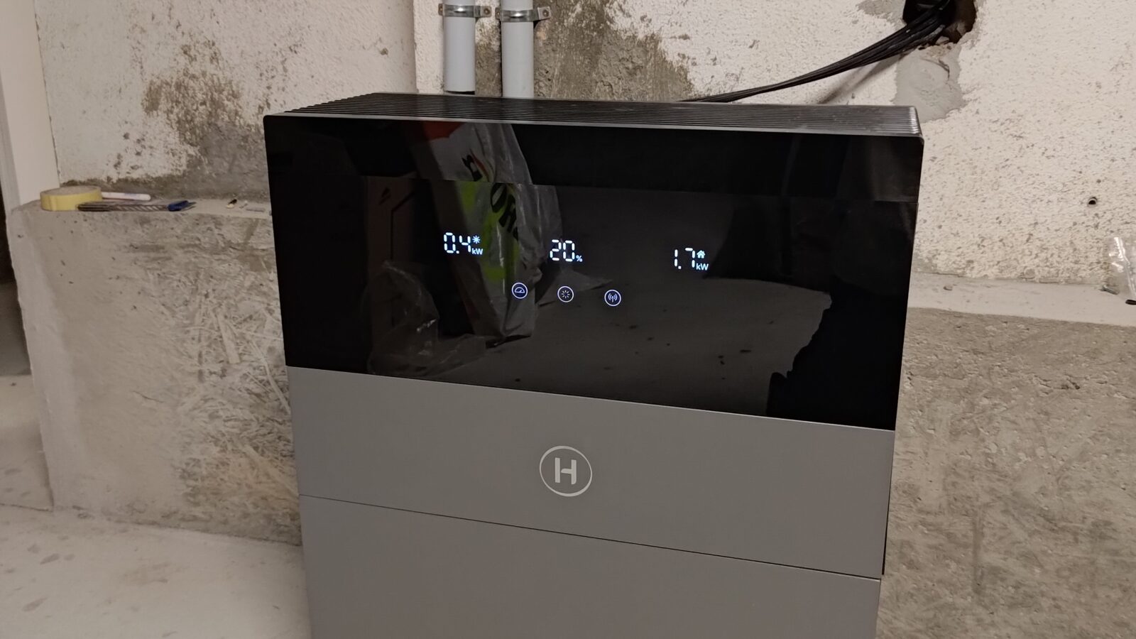 Hoymiles HiOne Test: Wie schlägt sich der All-in-One-Stromspeicher im ...