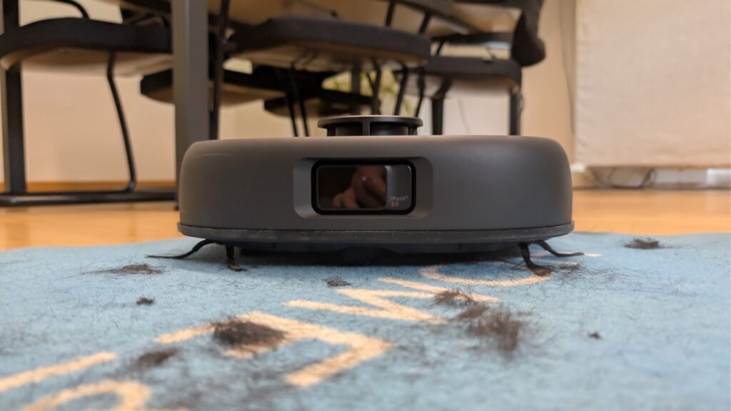 Mit Haaren macht der eufy C28 in unserem test kurzen Prozess.