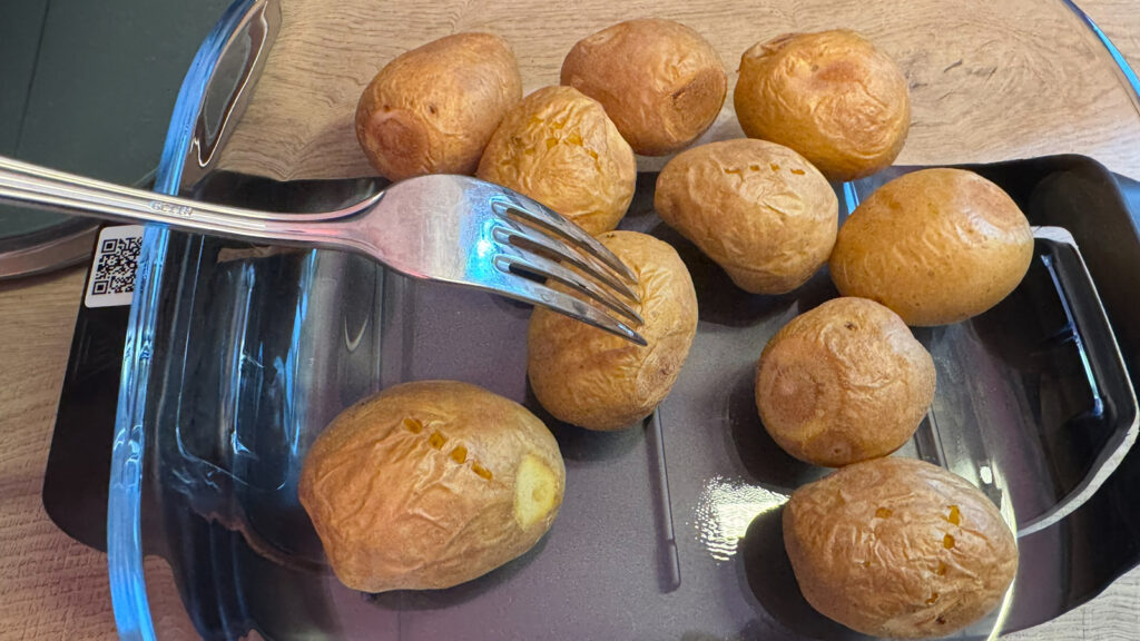 kartoffeltest-ninja-crispi-pro Kartoffeln lassen sich mit den meisten Airfryern gut zubereiten