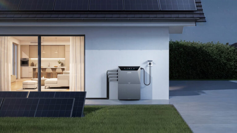 Anker SOLIX Solarbank 4 E5000 Pro im Check: Was kann der brandneue Balkonkraftwerk-Speicher wirklich?