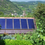 Solaranlage in einem Garten