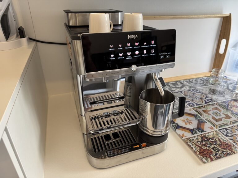 Ninja AutoBarista Pro Test: Kaffeevollautomat für alle, die einfach nur guten Kaffee wollen