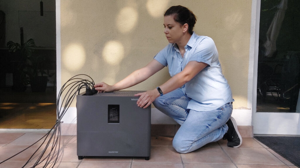 wie-viele-speicher-hat-homeandsmart-getestet Mariella Wendel installiert und prüft regelmäßig Balkonkraftwerk Speicher für home&smart