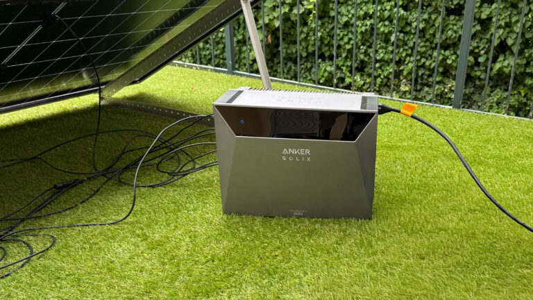 5 kWh für Balkonkraftwerke: Was die Solarbank 4 Pro besonders macht