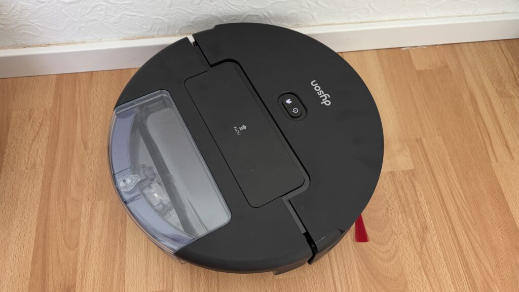 Kantenreinigung des Dyson Spot+Scrub Ai im home&smart Test