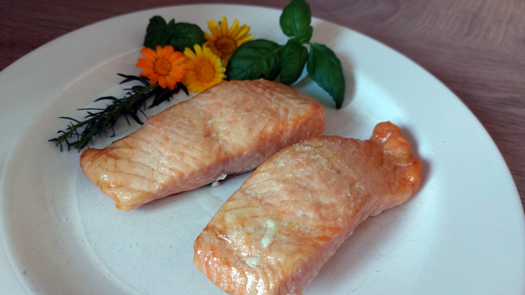fisch-zubereitung-airfryer-praxistest Lachs gelang bei uns im Airfryer oft saftiger als in der Pfanne