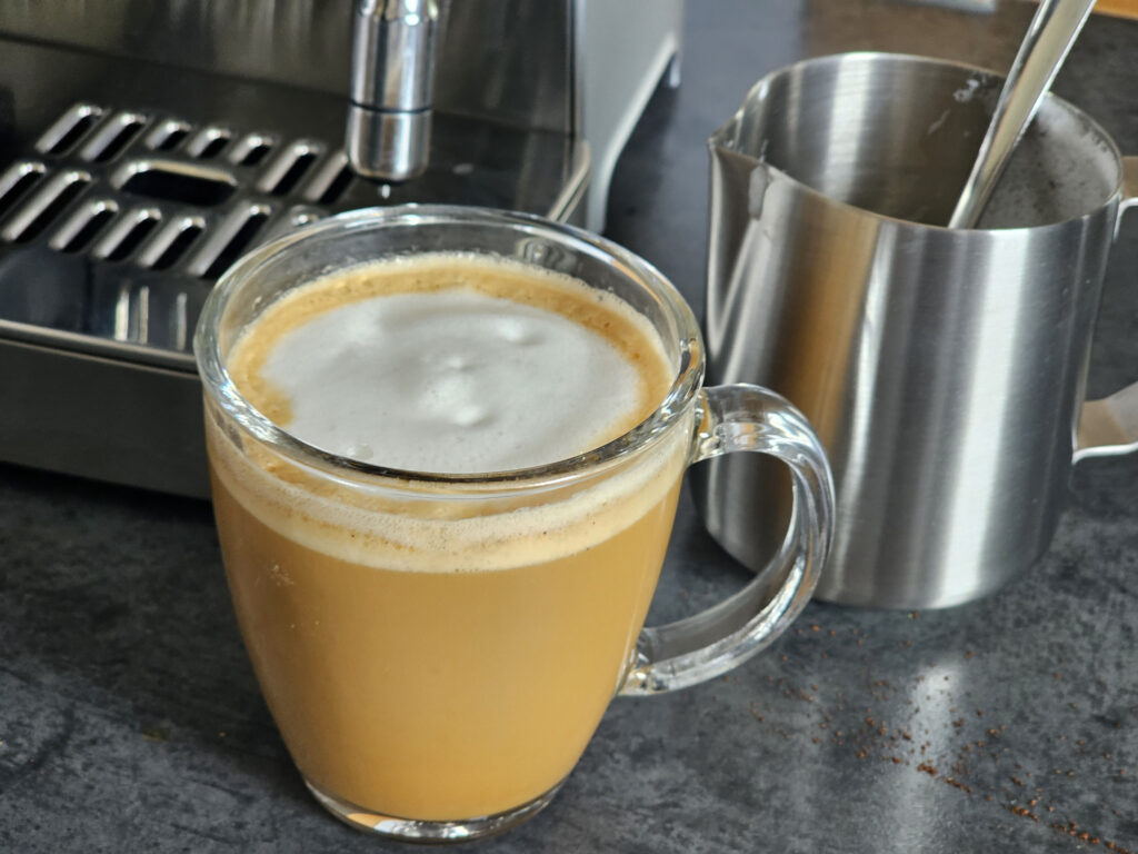 Astreiner Cappuccino mit feinem Milchschaum gleich beim ersten Mal - so macht Kaffeekochen richtig viel Spass!
