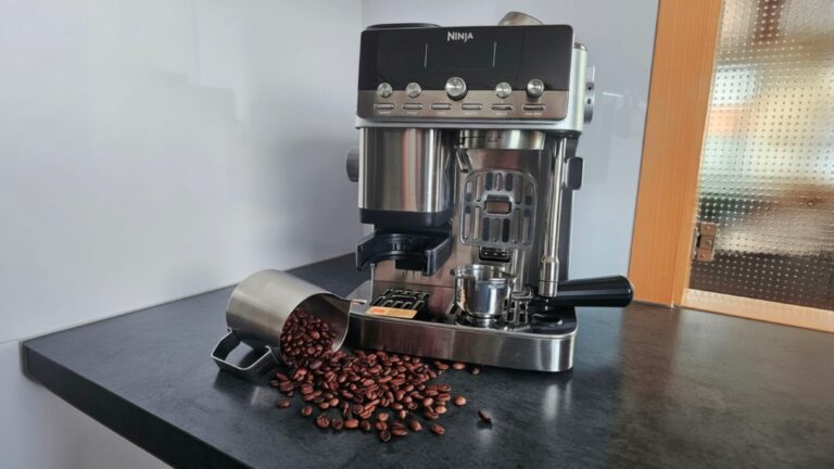 Ninja Luxe Café Mini Plus Test 2026: Siebträger Offenbarung für Einsteiger?