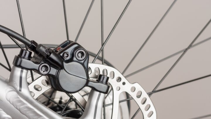 E-Bike mit ABS: Bis zu 29% weniger Unfallfolgen? Was kann die Technik?