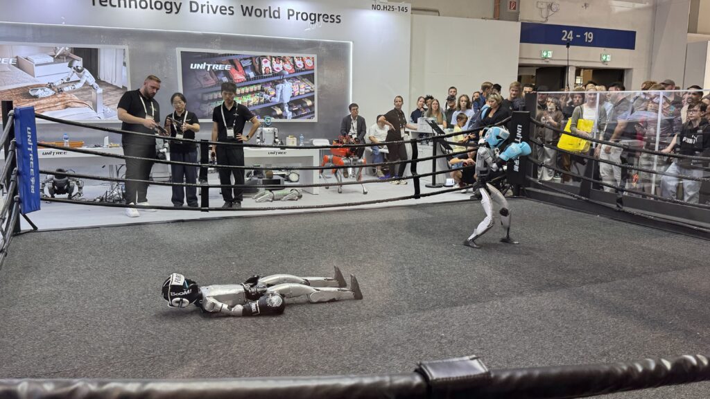 UNITREE lässt auf der IFA 2026 Roboter kämpfen.