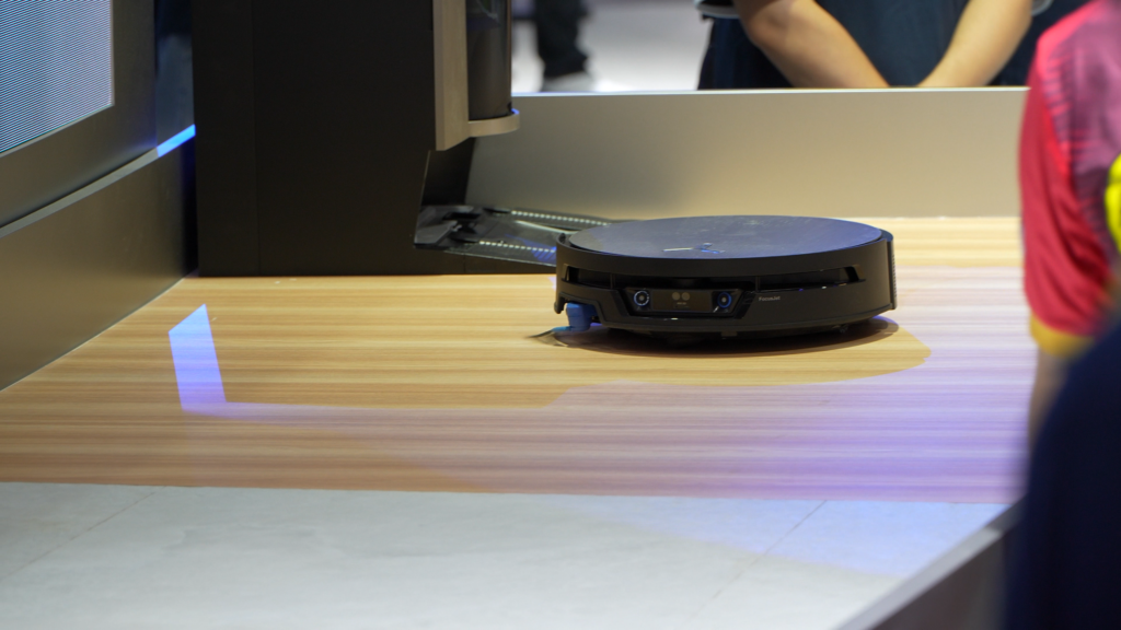 Der X12S Omnicyclone war eines der Saugroboter Highlights auf der IFA.