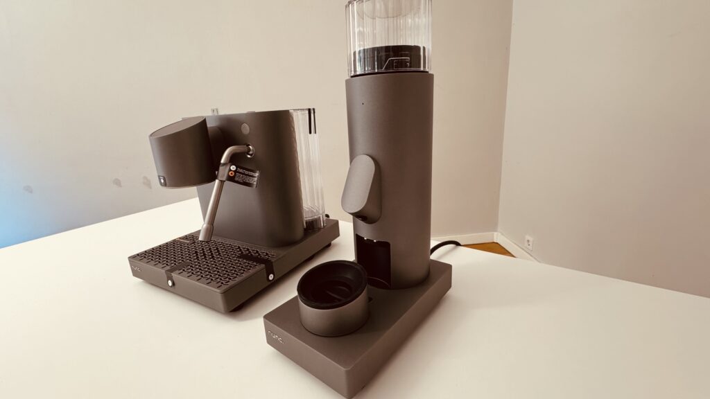 Die nunc kombiniert Design, KI und guten Kaffee.