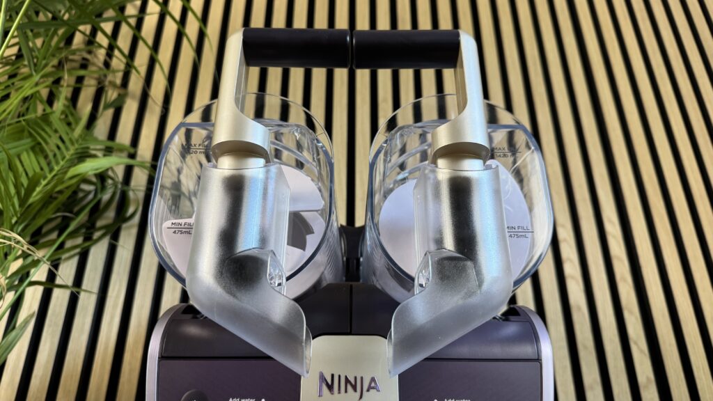 Die Ninja SLUSHi Twist verfügt über 2 Kammern.