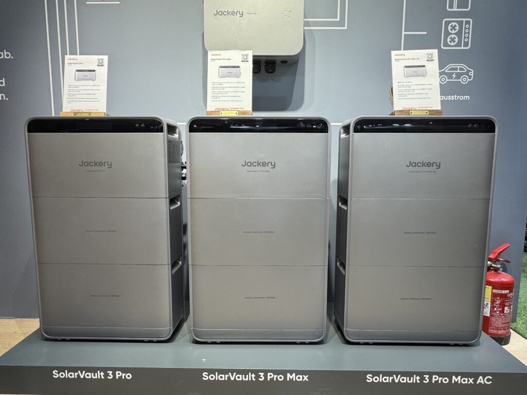 Jackery konnte sich auf der IFA 2026 in Berlin mit dem neuen SolarVault 3 Pro Max den home&smart Innovation Award sichern.
