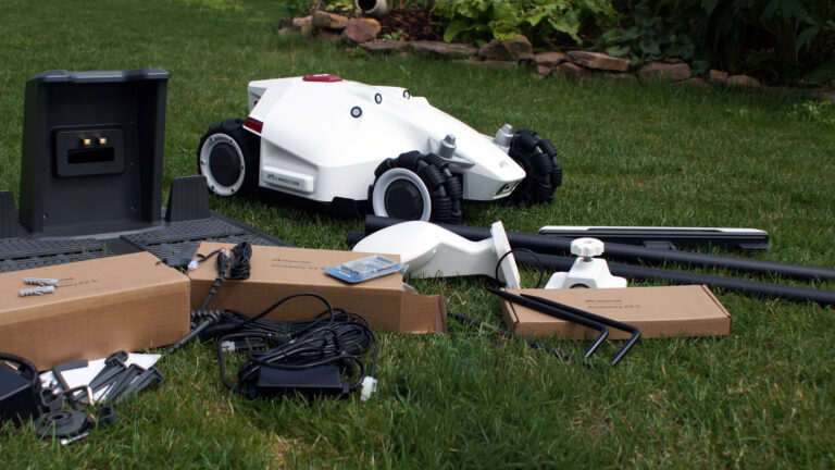 Mähroboter-Wartung: Diese Arbeiten kann man selbst machen