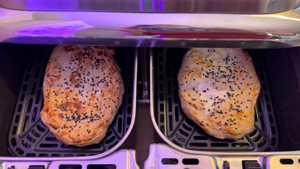 fladenbrot-aus-dem-airfryer Die Fladenbrote garten bei uns leider nicht so schnell wie gedacht
