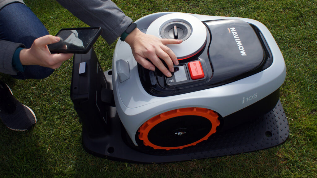 Mähroboter warten: Wartungsplan für die ganze Saison