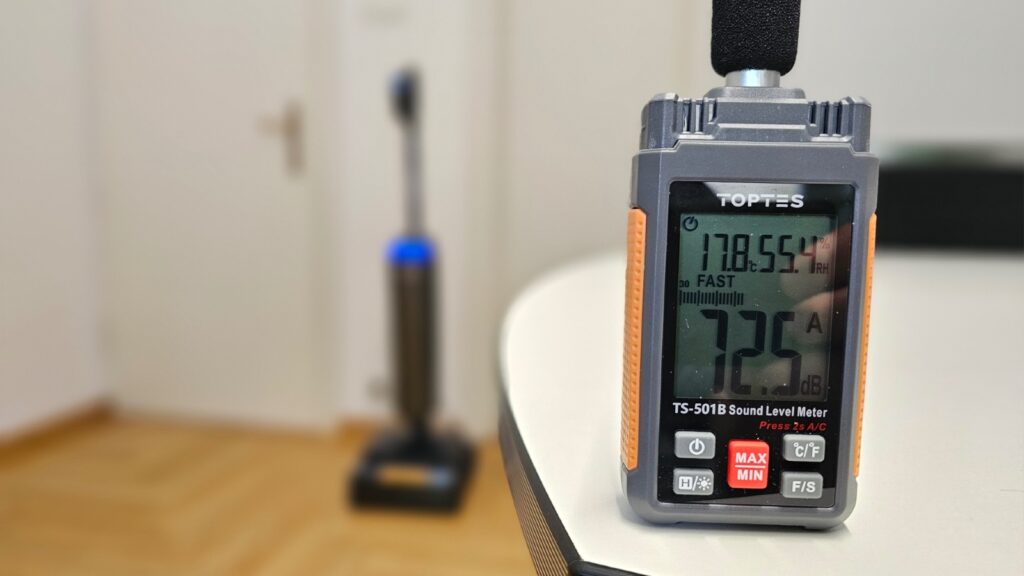 Die Schnellreinigung ist mit 72,5 dB(A) in der Spitze der laut.