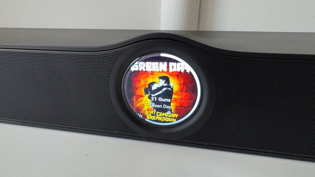 Musik hören ist mit der WiiM Bar eine pure Freude.